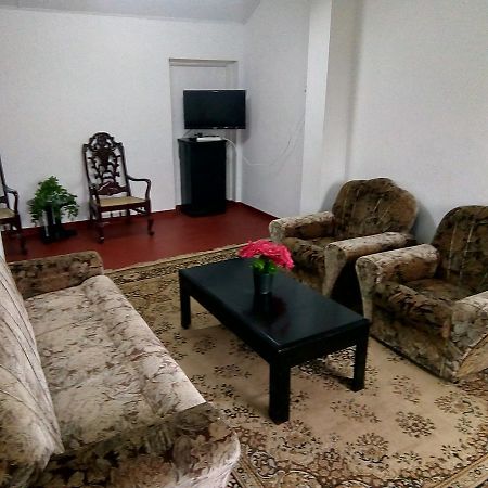 White Cottage Нувара-Элия Экстерьер фото