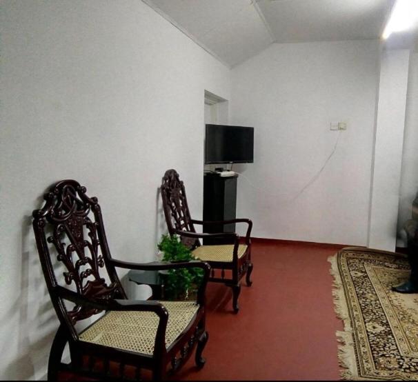 White Cottage Нувара-Элия Экстерьер фото